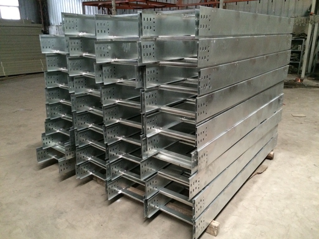 梯架式电缆桥架